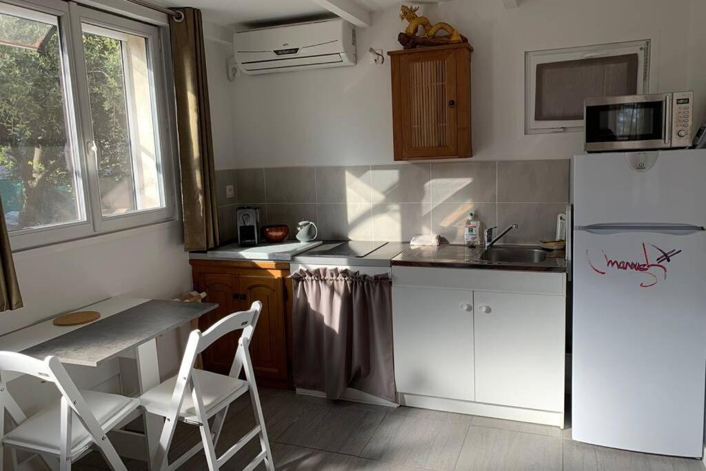 Joli Studio Independant 20M² Avec Jardin Сен-Максімен-ла-Сент-Бом Екстер'єр фото