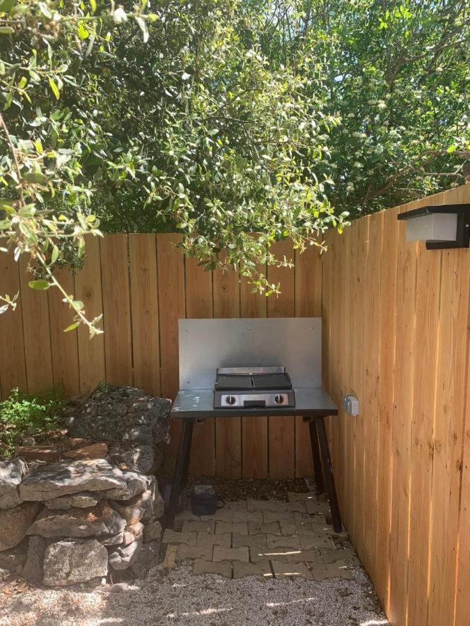 Joli Studio Independant 20M² Avec Jardin Сен-Максімен-ла-Сент-Бом Екстер'єр фото